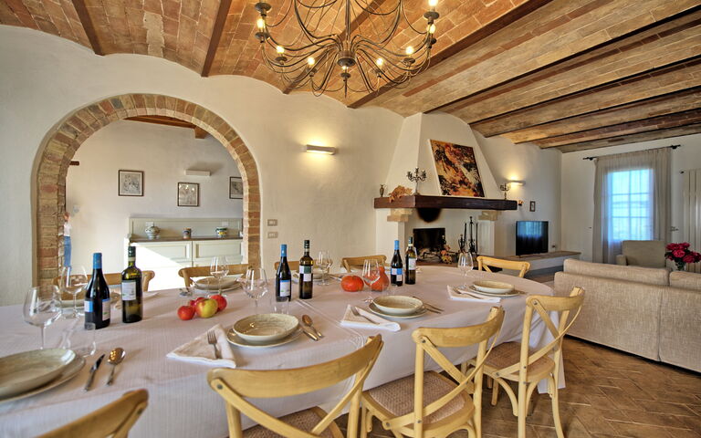 Villa Il Caggio: Lunchroom, Woonkamer