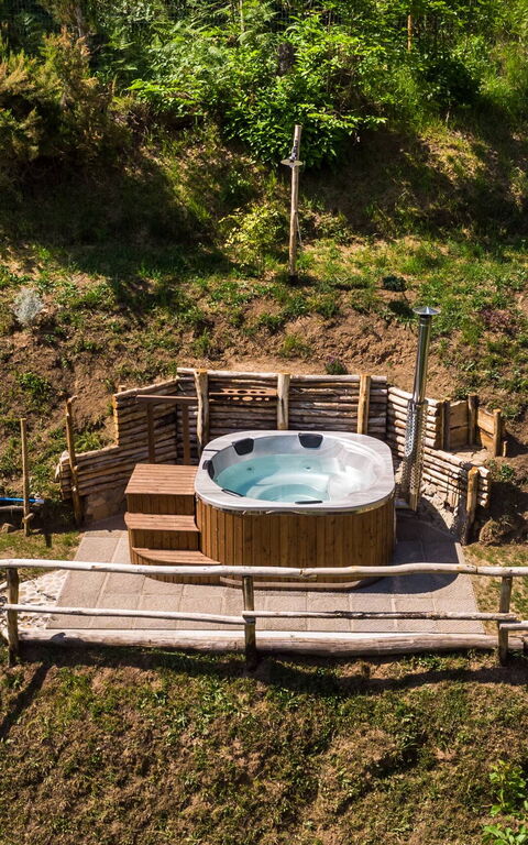 Casale Di Cozzile: Buitenshuis