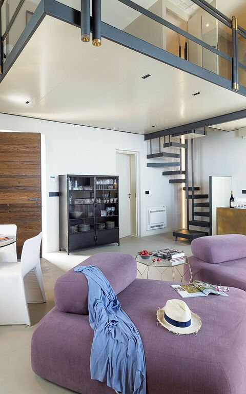 Torre Isola Bella: Lunchroom, Woonkamer