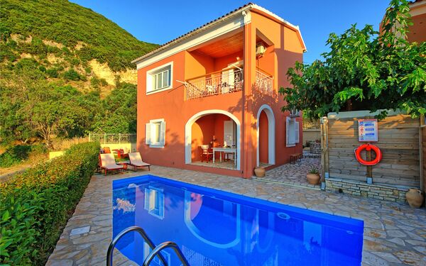 Villa Melodia: Buitenshuis, Tuin, zwembad