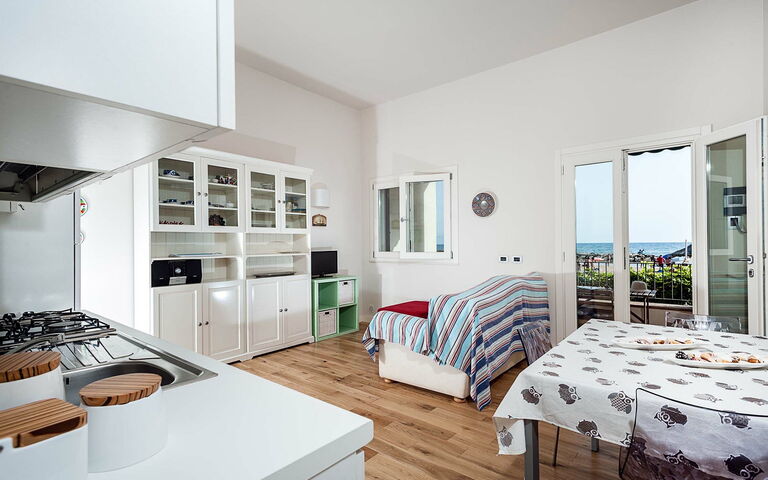 Accommodatie Timone: Keuken, Lunchroom, Woonkamer