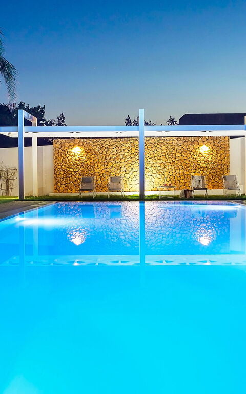 Villa Pietra Del Sole: Buitenkanten, Buitenshuis, Tuin, zwembad