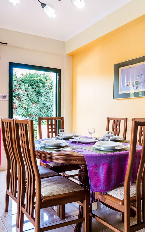 Beachfront Villa Rania: Lunchroom