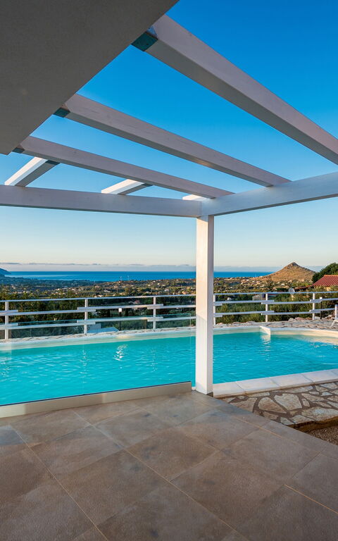 Villa Scire: Buitenshuis, zwembad