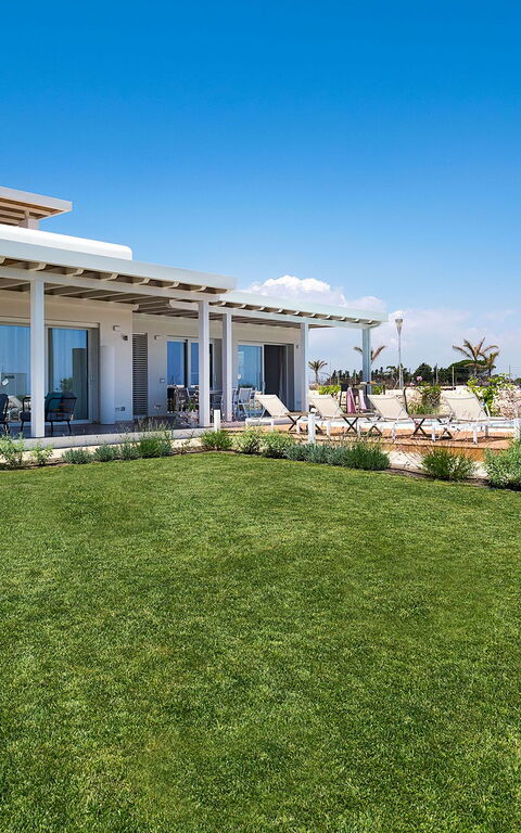 Villa San Lorenzo Palma: Buitenshuis, Tuin