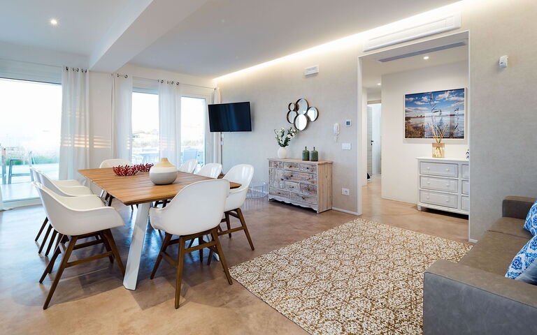 Villa San Lorenzo Palma: Keuken, Lunchroom, Woonkamer