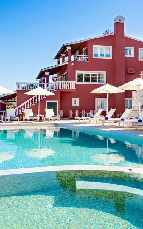 Villa Corfu Panorama: Buitenshuis, zwembad