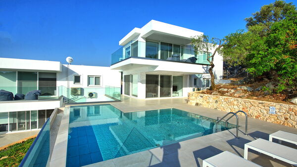 Villa Athena: Buitenkanten, zwembad