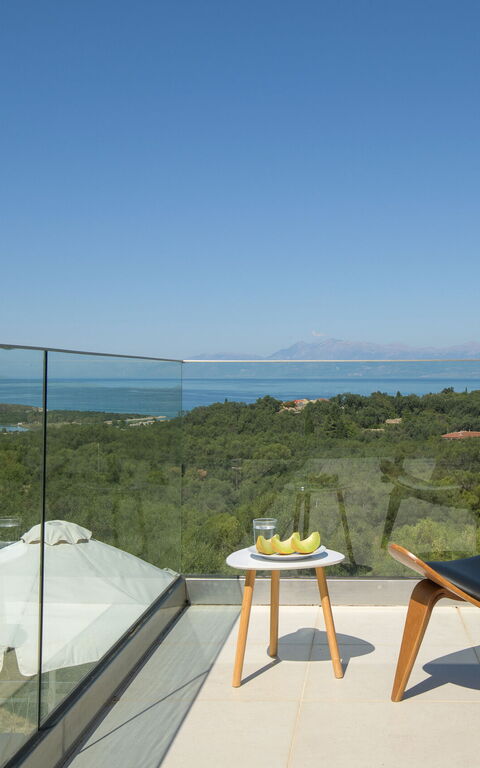 Villa Nafsika: Buitenkanten, Buitenshuis, Keer bekeken