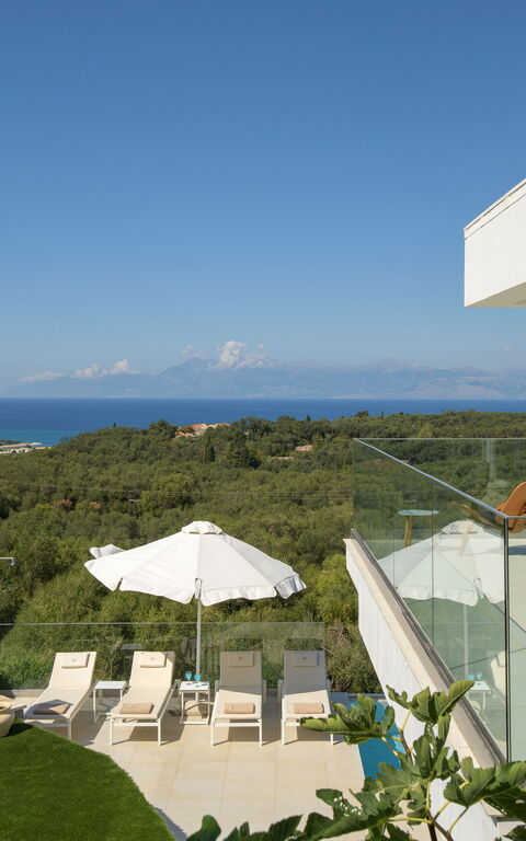 Villa Nafsika: Buitenkanten, Buitenshuis, Keer bekeken, Tuin