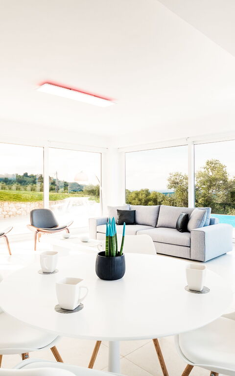 Villa Arete: Keuken, Lunchroom, Woonkamer