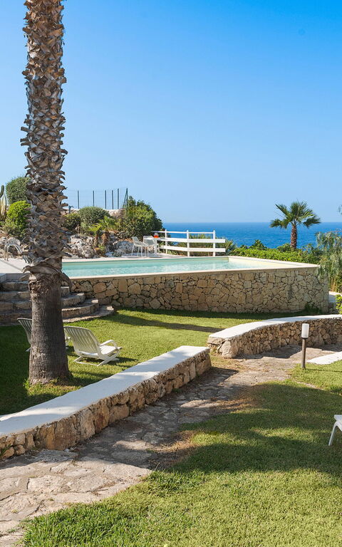 Villa Del Mito: Buitenkanten, Buitenshuis, Keer bekeken, Tuin, zwembad