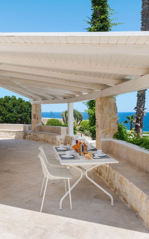 Villa Del Mito: Balkon / terras / patio, Buitenkanten, Buitenshuis, Keer bekeken