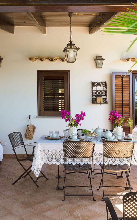 Villa Cala Mancina: Buitenshuis