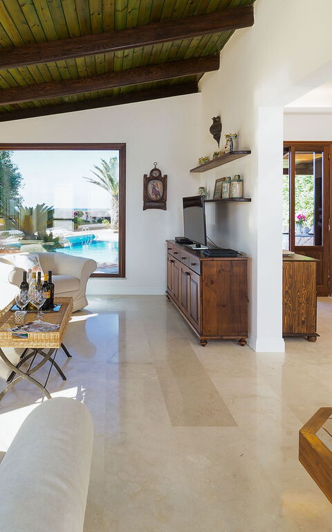 Villa Cala Mancina: Woonkamer