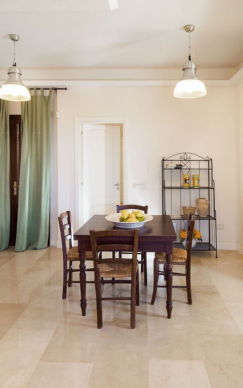 Villa Cala Mancina: Lunchroom