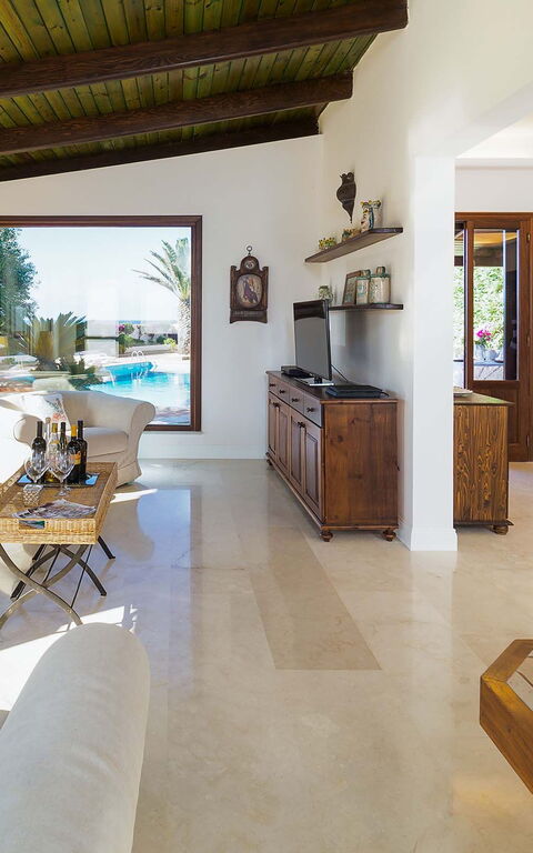 Villa Cala Mancina: Woonkamer