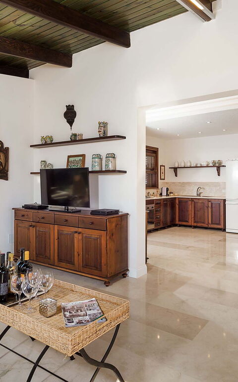 Villa Cala Mancina: Woonkamer