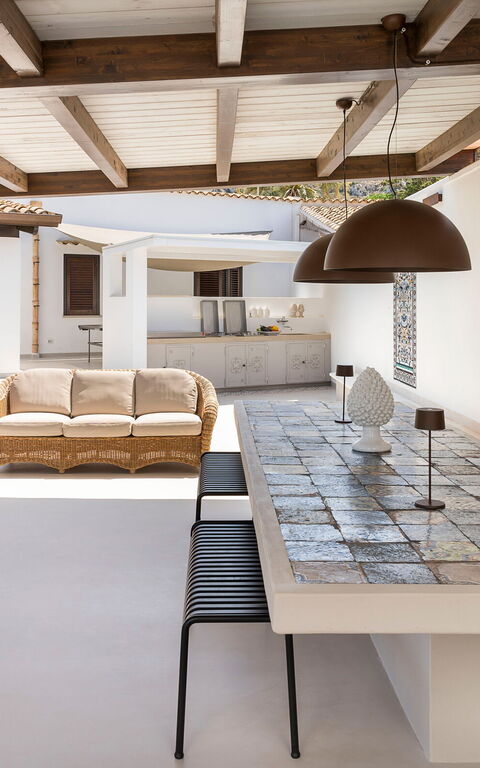 Villa Cala Mancina: Balkon / terras / patio, Buitenkanten, Buitenshuis