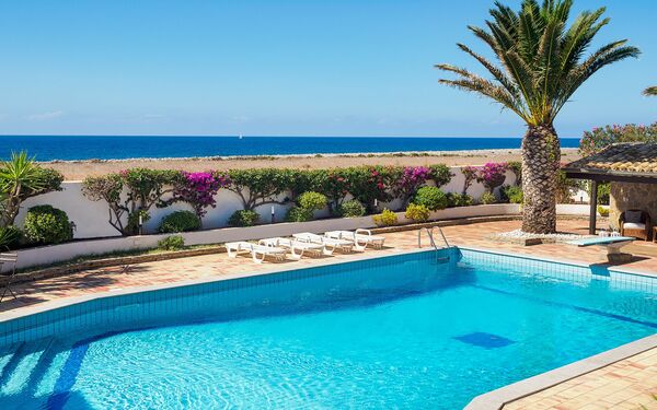 Villa Cala Mancina: zwembad