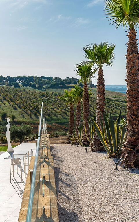 Villa Camemi: Buitenshuis, Tuin, Zomer
