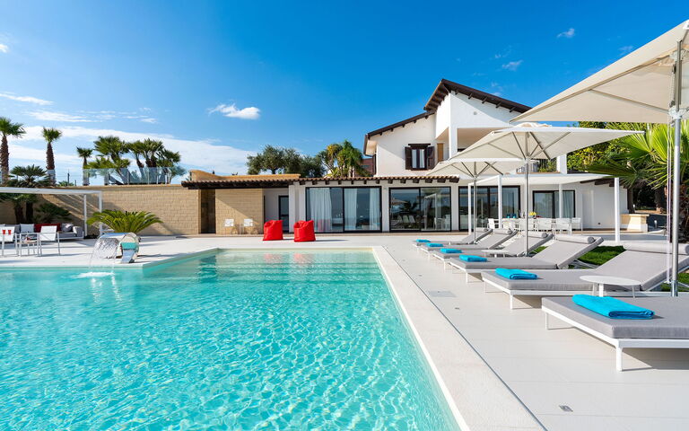 Villa Camemi: Buitenkanten, Buitenshuis, Zomer, zwembad