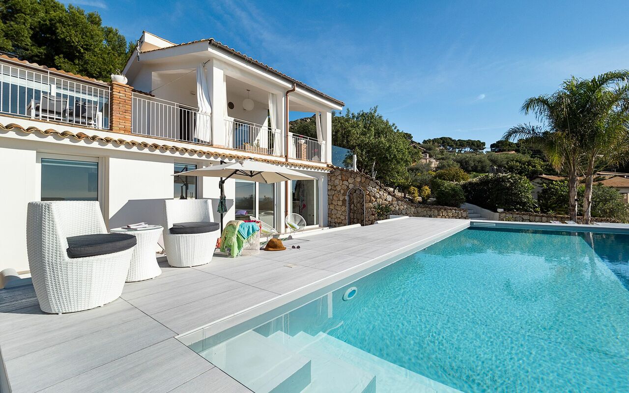 Villa Pales: zwembad