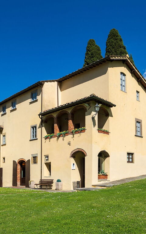 Santa Flora: Buitenkanten, Buitenshuis, Tuin