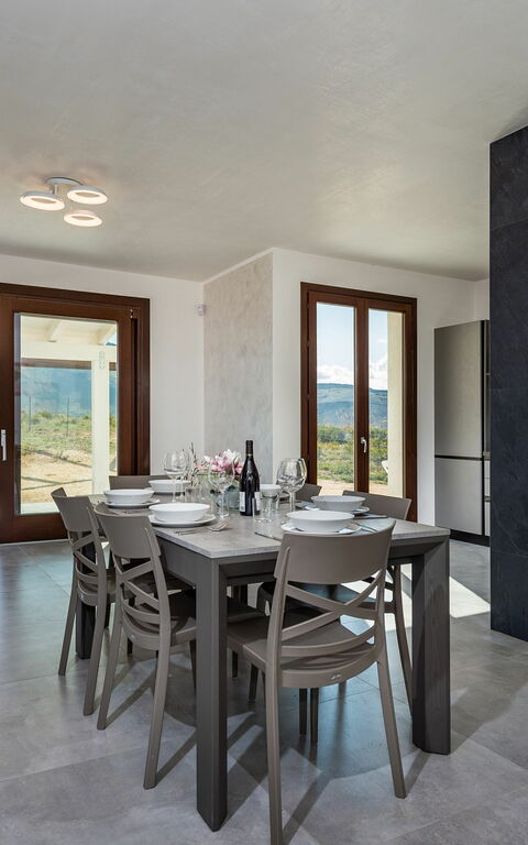 Villa Livreri: Keuken, Lunchroom