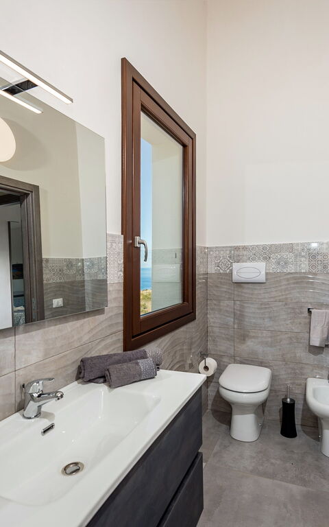 Villa Livreri: Badkamer