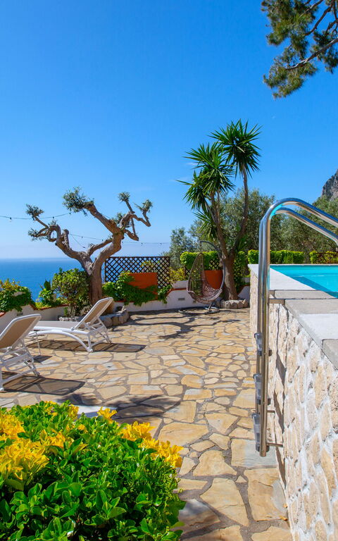 Villa Marianna: Buitenkanten, Buitenshuis, Keer bekeken, zwembad