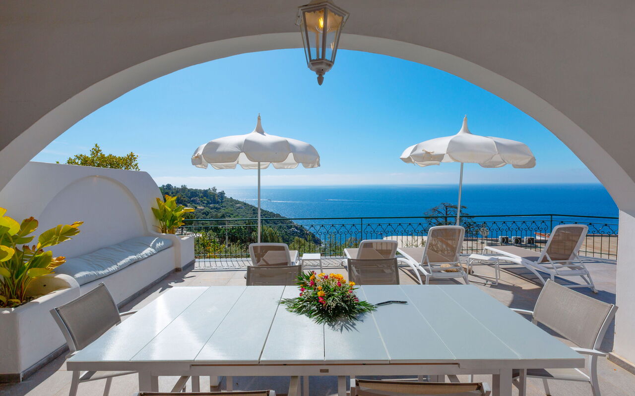 Villa Marianna: Balkon / terras / patio, Buitenkanten, Buitenshuis, Keer bekeken