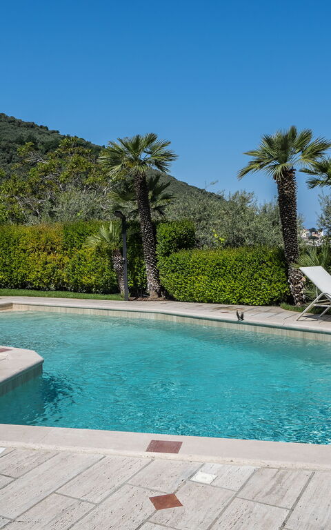 Villa Antonietta: Buitenkanten, Buitenshuis, zwembad