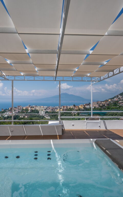 Villa Antonietta: Buitenkanten, Buitenshuis, Keer bekeken, Welzijn