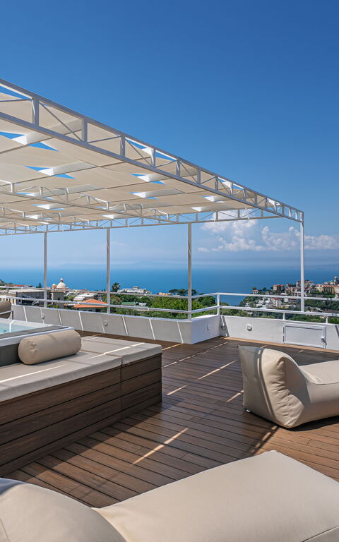 Villa Antonietta: Buitenkanten, Buitenshuis, Keer bekeken, Welzijn