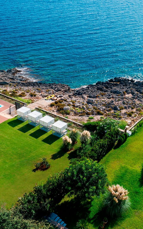 Villa Angelina: Buitenshuis, Keer bekeken, Tuin