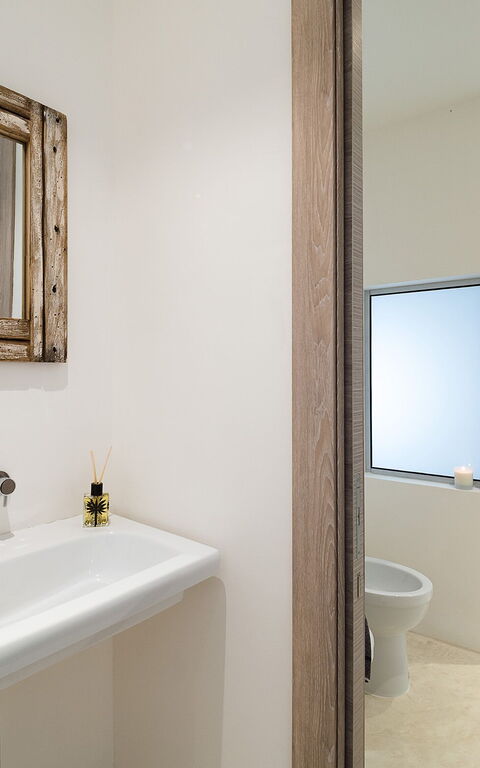 Villa Contra: Badkamer