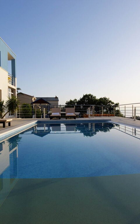 Villa Mermaid: Buitenkanten, Buitenshuis, zwembad