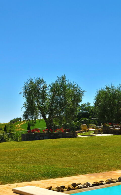 Villa Le Buche: Buitenshuis, Tuin, zwembad