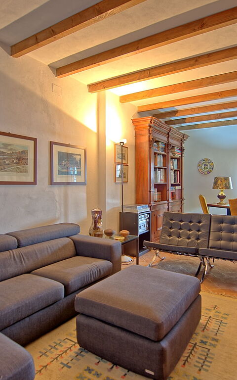 Villa Sorbaiano: Woonkamer
