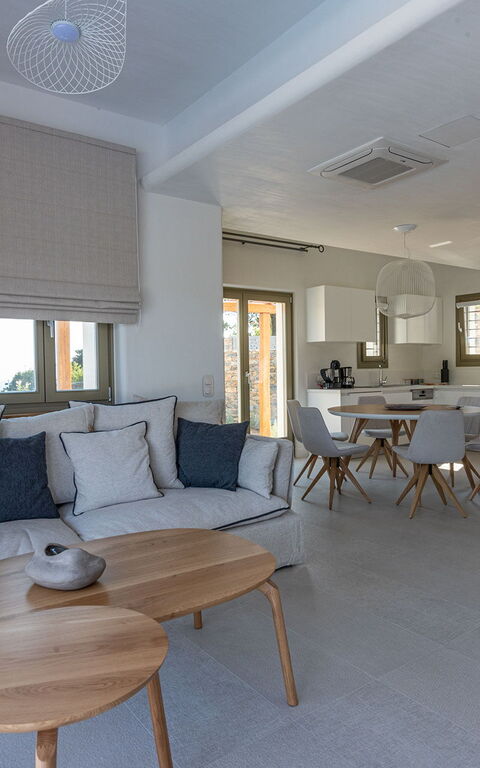 Villa Lyra: Keuken, Lunchroom, Woonkamer