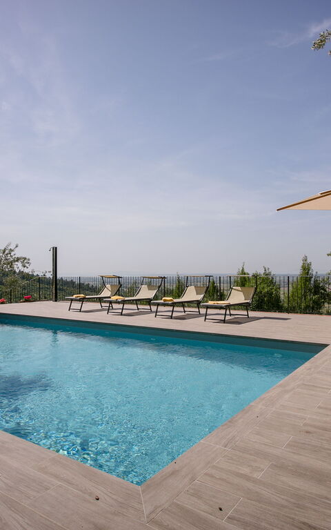 Casale Condottiero: Buitenshuis, zwembad