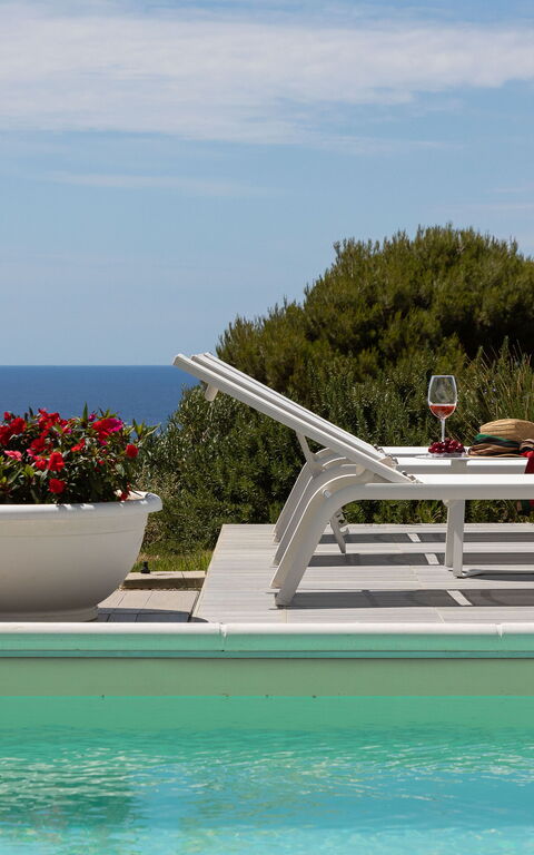 Villa Annalisa: Buitenshuis, Zomer, zwembad