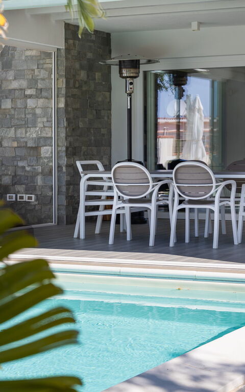 Villa Annalisa: Balkon / terras / patio, Buitenkanten, Buitenshuis, zwembad