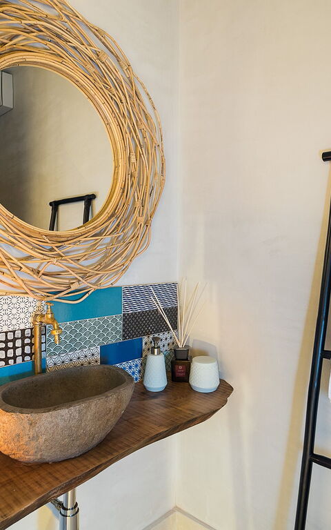 Villa Dimora Pura: Badkamer