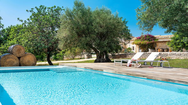 Villa Dimora Pura: zwembad