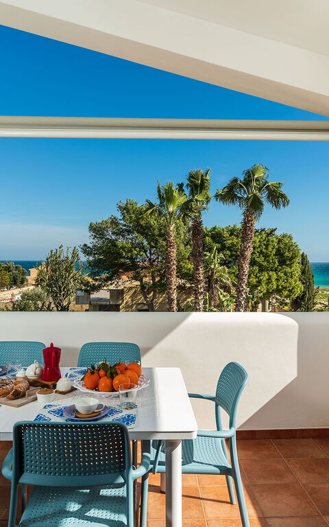 Anny: Buitenkanten, Tuin