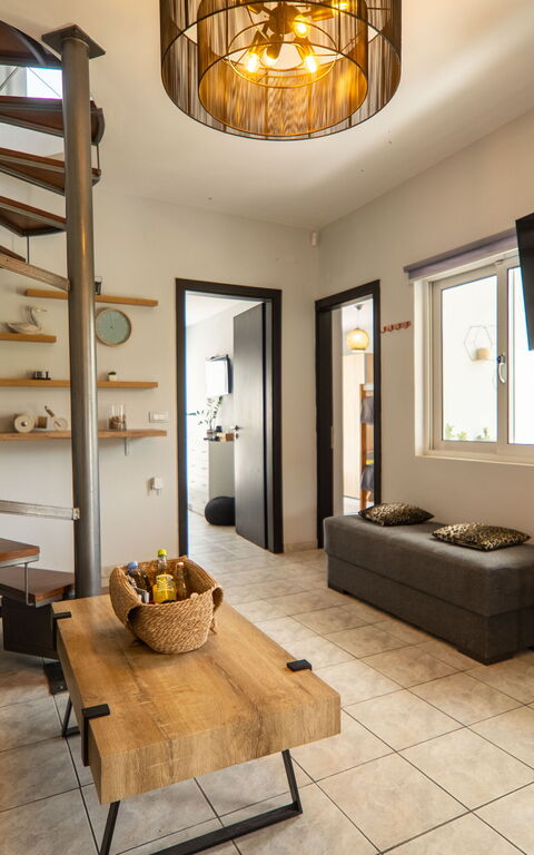 Villa Eftychia: Woonkamer