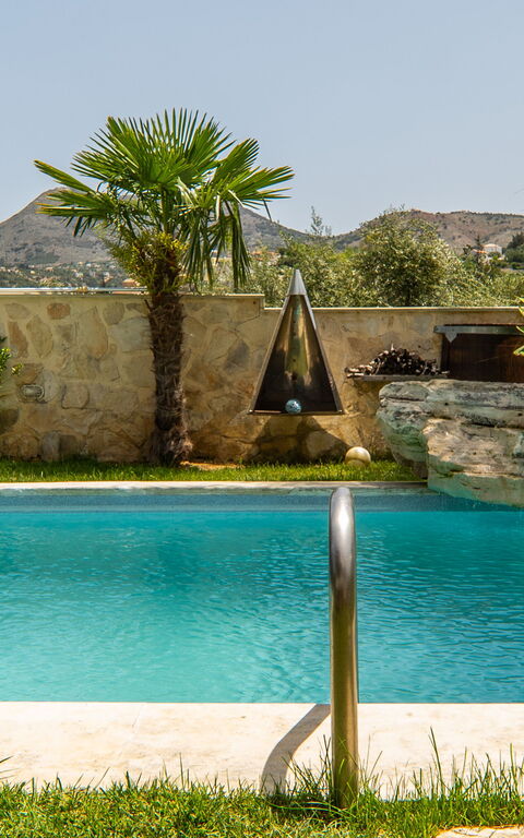 Villa Eftychia: Buitenshuis, Keer bekeken, zwembad