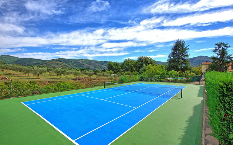 Zeffiro: Activiteiten, Buitenshuis